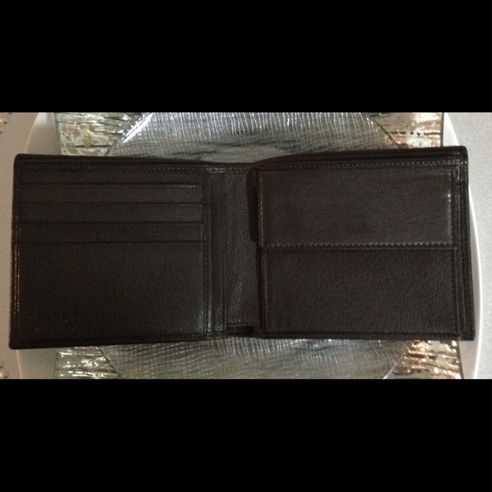 Salvatore Ferragamo Wallet - Picture 3 of 6